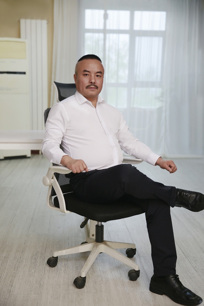 ����׳����